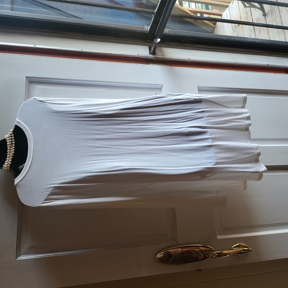 LONG SLEEVE ASYMMETRICAL TEE SHIRT - Picture 3 of 8